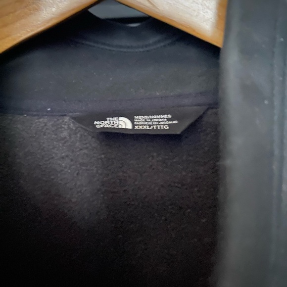 The North Face Black Performance Jacket Athletic Cut - Picture 3 of 4